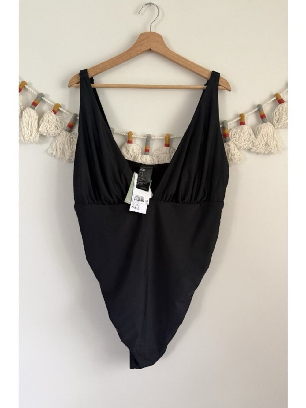 H&M Light Shape Padded Lined Sculpting Medium Coverage Swimsuit Vacation NWT XL
